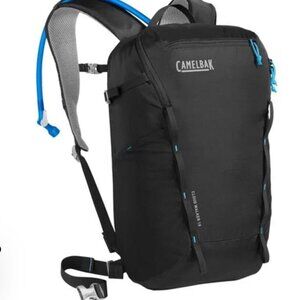 NWT Black Camelbak Hydration Backpack